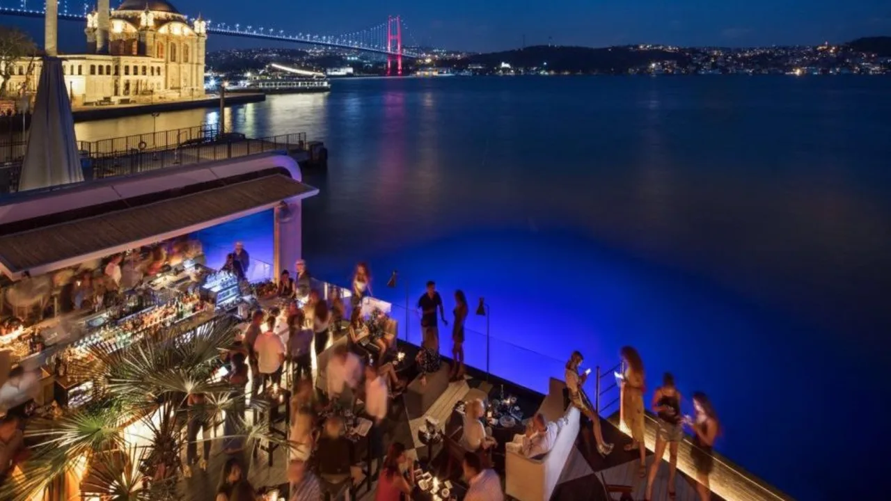 Nightlife in Istanbul: A Cultural Adventure Through the City's Best Spots